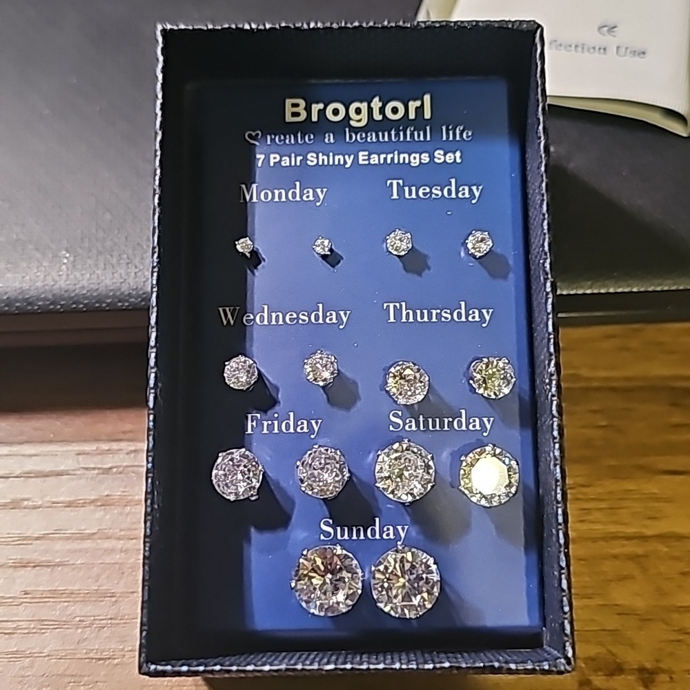 Brogtorl Fashion Jewelry Variety Pack 7 Pairs Studs Monday Through Sunday‎